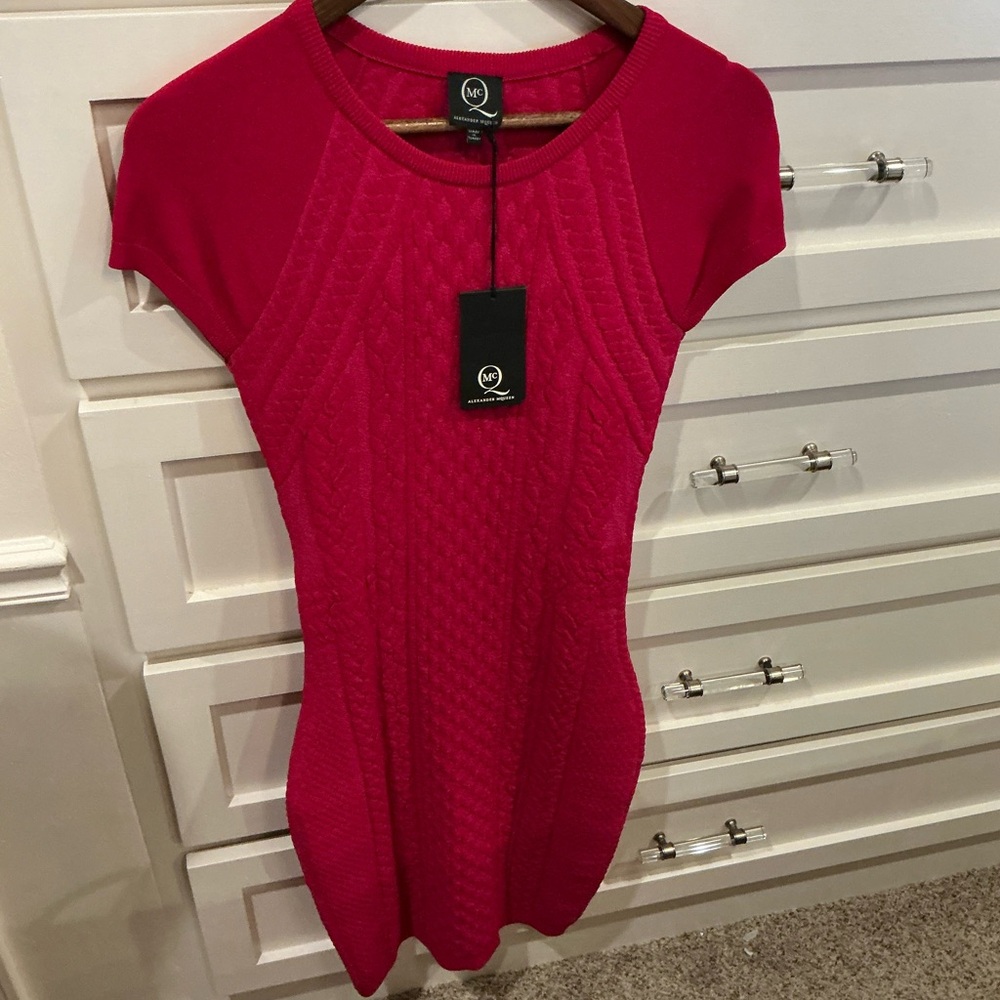 Alexander McQueen Fuchsia Knit Midi Dress - Picture 6 of 12